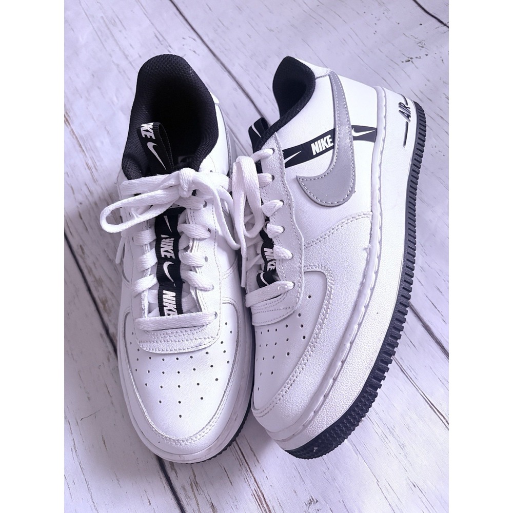 Nike Air FORCE 1 LV8 KSA (GS) WHITE-BLACK SZ 6Y [CT4683-100]